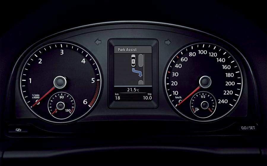  Volkswagen Touran 2010 года  (фото 35 из 46)
